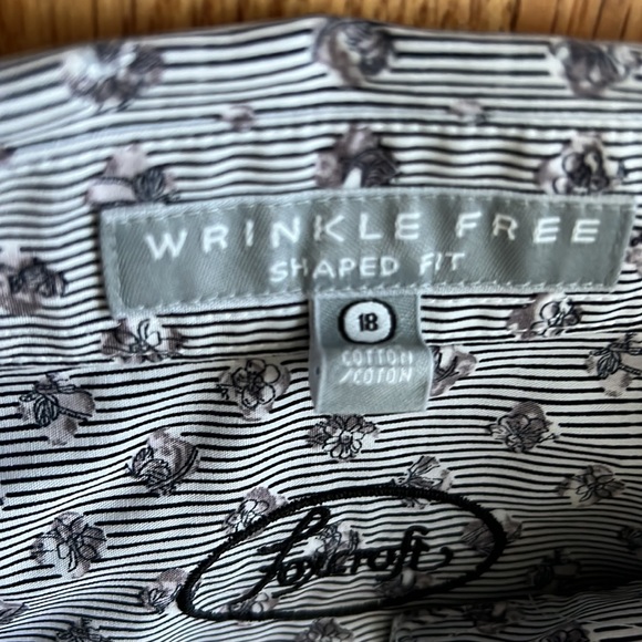 Foxcroft button up top. Size 18 - Picture 9 of 13